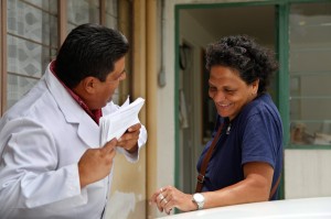 David Salinas Castro, a Zootechnician Veterinary Surgeon talks with Paloma about the future of the sterilization campaigns. "Malinalco is the only town whose participation has been constant, all the time there are campaigns due to Paloma."